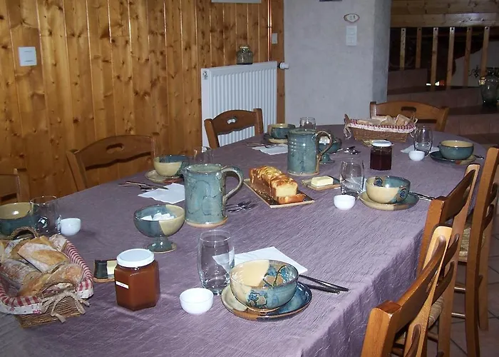 Du Thiollet 3* Montromant