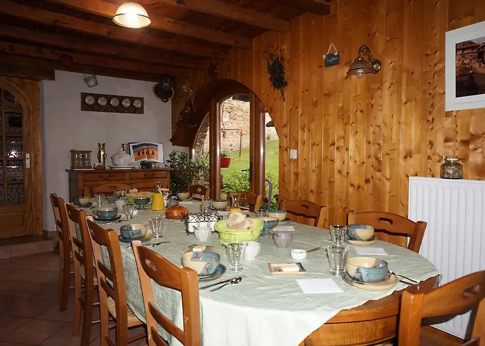 Du Thiollet Bed & Breakfast 3*