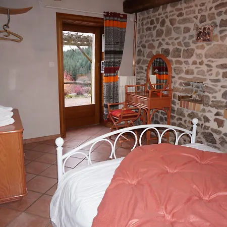 Du Thiollet Bed and Breakfast 3*